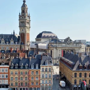 Photographie panoramique sur la Grand Place de Lille.